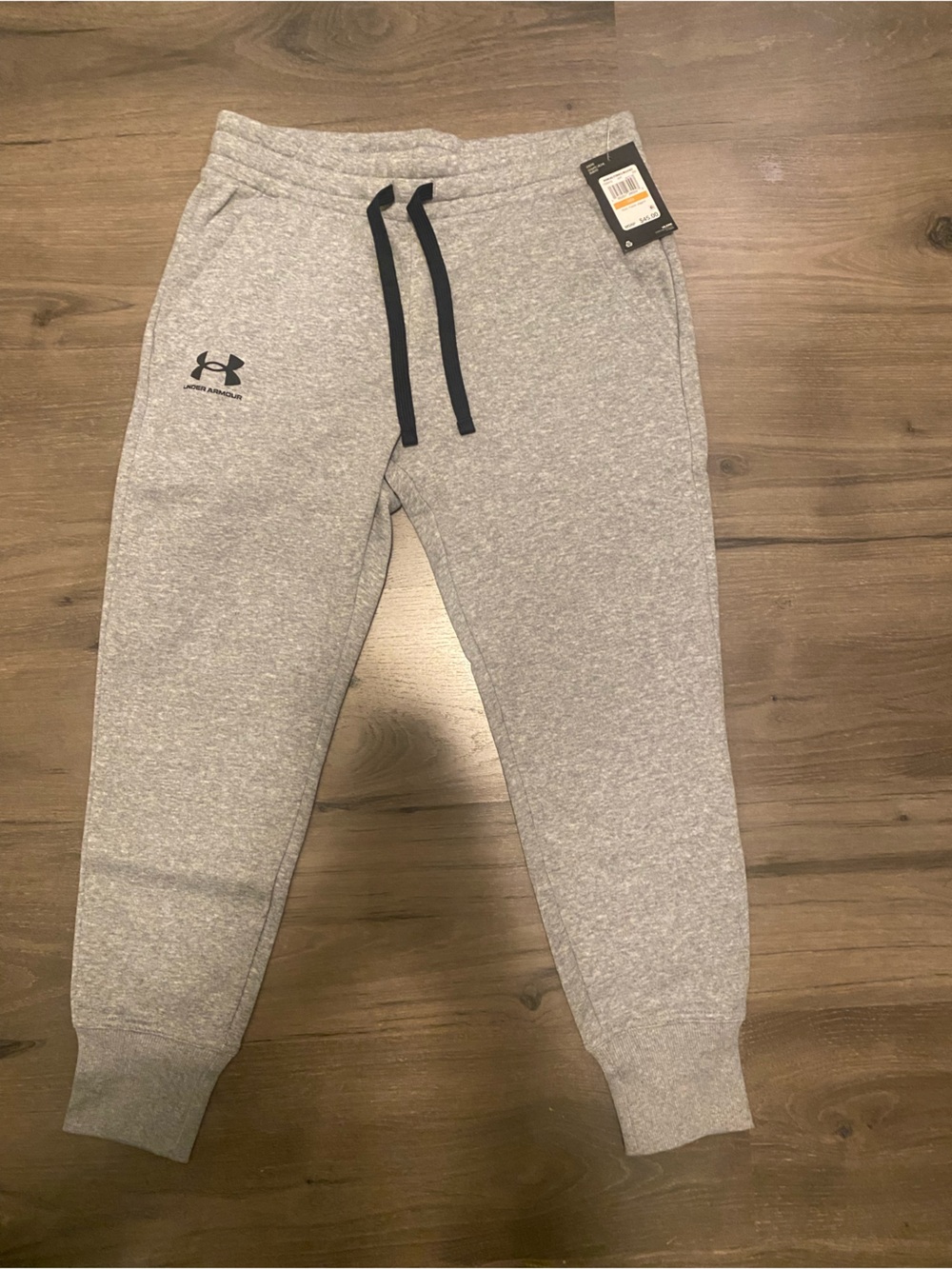 Under Armour women Gray Heather Jogger Sweatpants with Black Drawcord